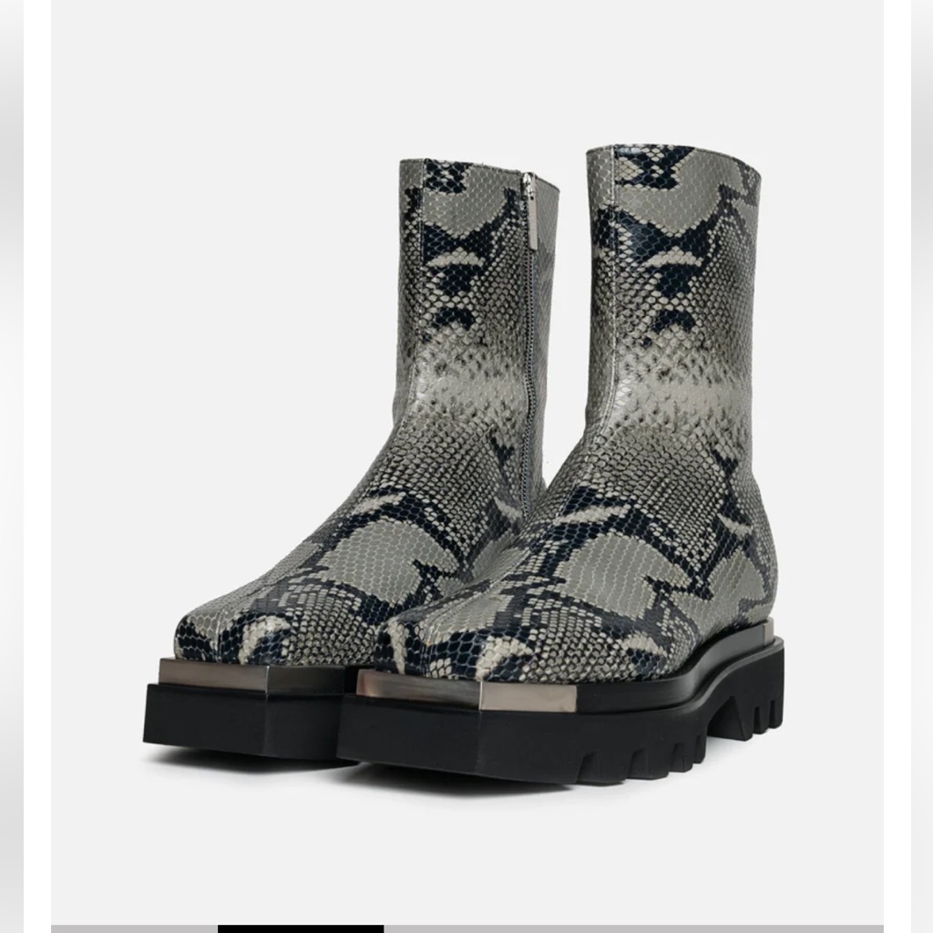 Peter Do Combat Boots In Cool Grey Python